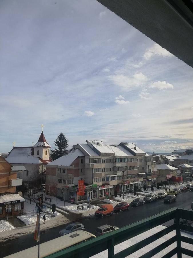 Pensiunea La Safari Târgu Neamţ Exterior foto