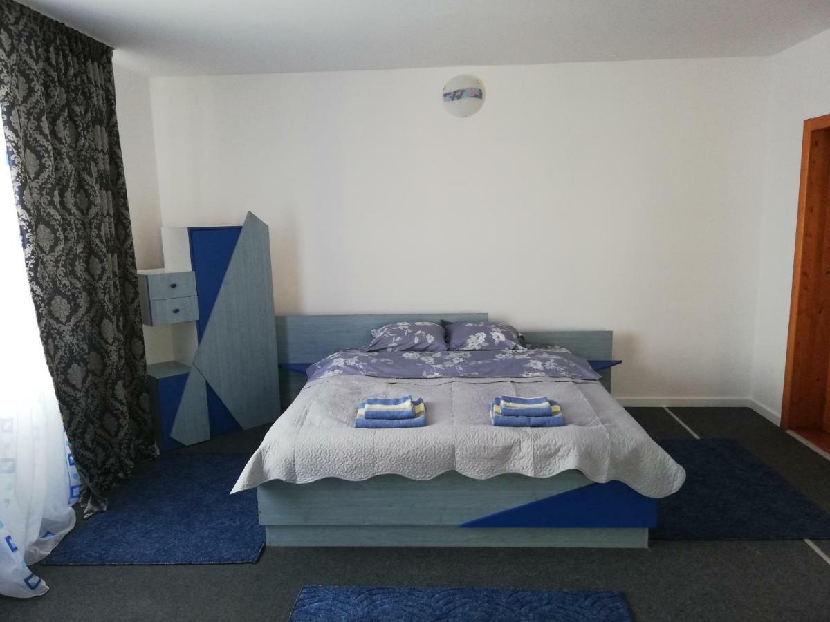 Pensiunea La Safari Târgu Neamţ Exterior foto